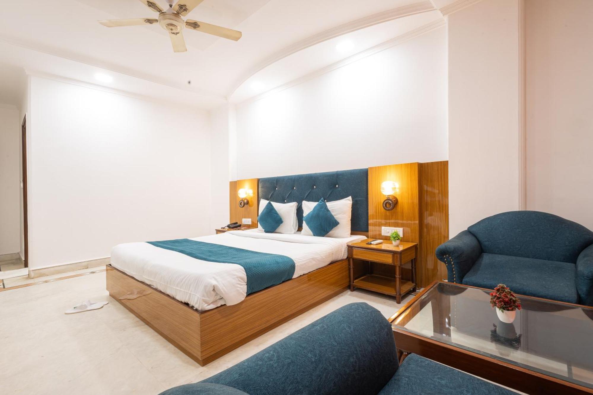דלהי Hotel Panickers Residency - Ajmal Khan Market Near Karol Bagh Metro מראה חיצוני תמונה