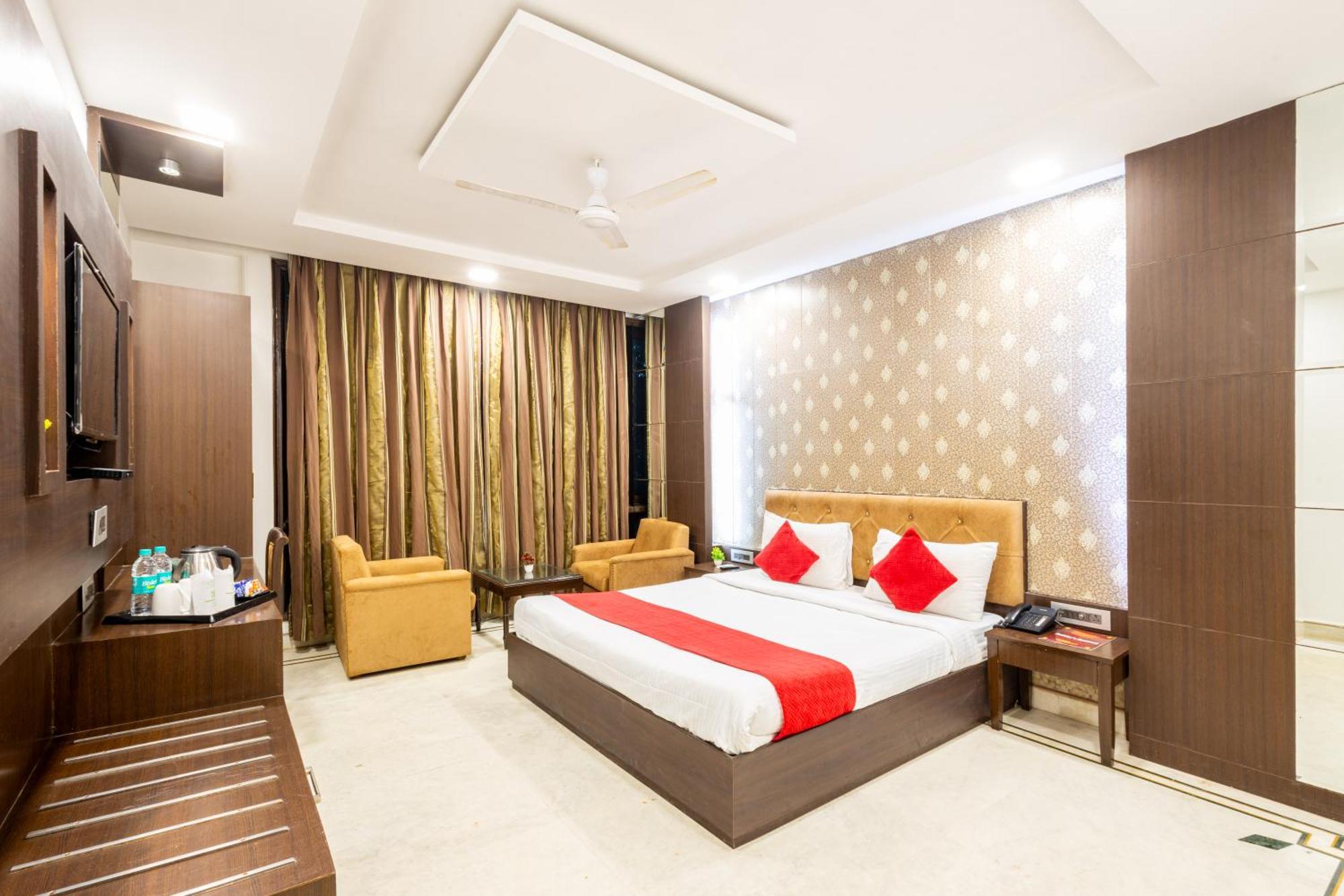דלהי Hotel Panickers Residency - Ajmal Khan Market Near Karol Bagh Metro מראה חיצוני תמונה