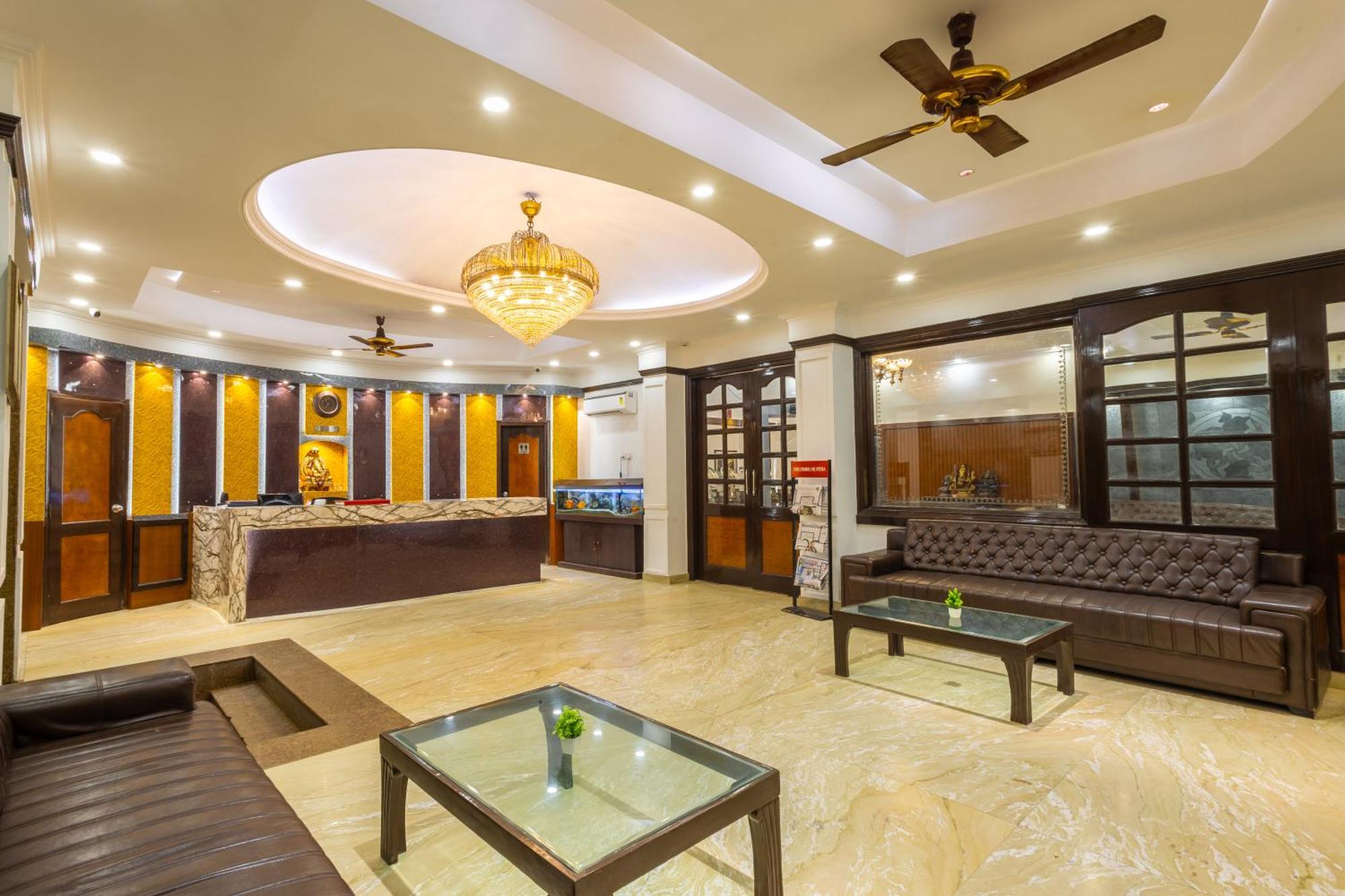 דלהי Hotel Panickers Residency - Ajmal Khan Market Near Karol Bagh Metro מראה חיצוני תמונה